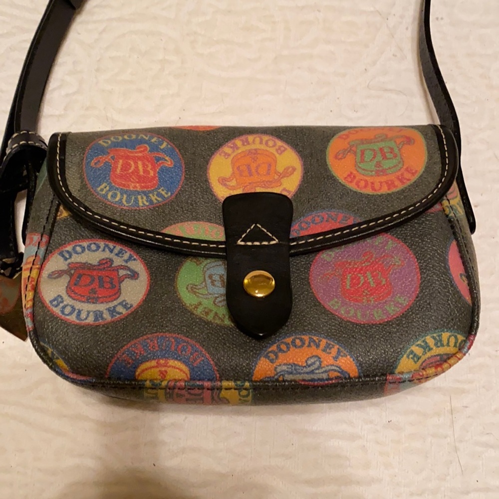 DOONEY & BOURKE Leather Messenger Handbag!